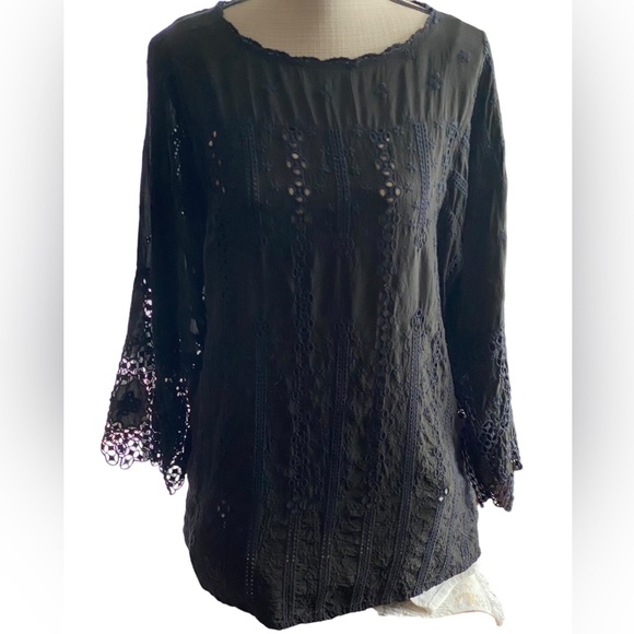 SOLD Johnny Was Black Embroidered Eyelet Lace S (fit M) Long Bell Sleeve Tunic - Picture 16 of 16